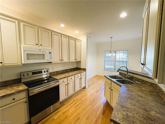 3003 Pearson Farm Drive, Browns Summit, NC 27214