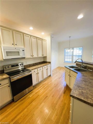 3003 Pearson Farm Drive, Browns Summit, NC 27214