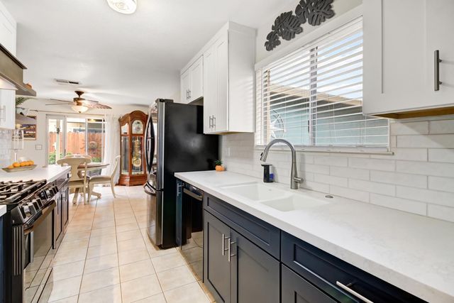 6949 Franela Way, Citrus Heights, CA 95621