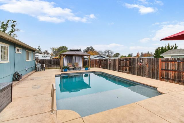 6949 Franela Way, Citrus Heights, CA 95621