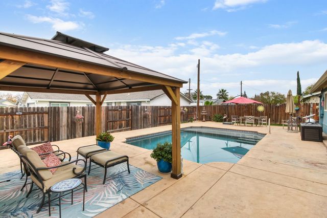 6949 Franela Way, Citrus Heights, CA 95621