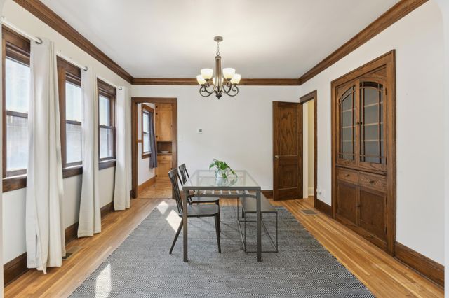 955 17th Avenue SE, Minneapolis, MN 55414