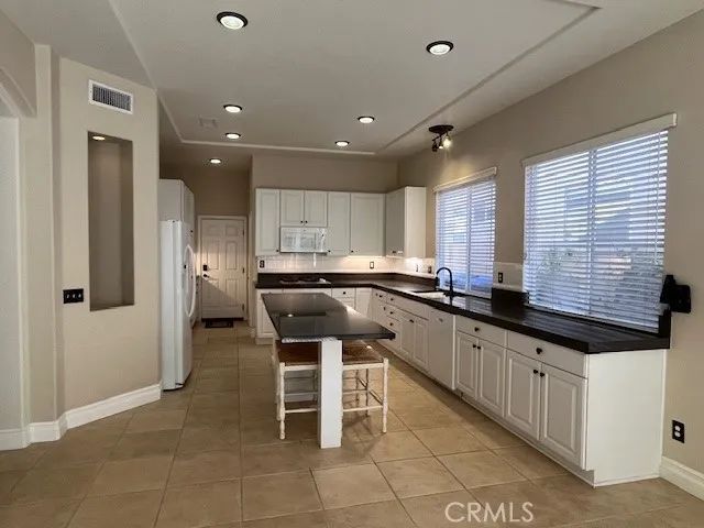 2012 Melbourne, Banning, CA 92220