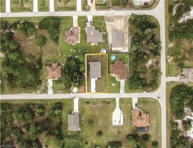 447 Raymer ST, Lehigh Acres, FL 33974