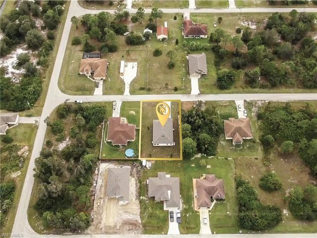 447 Raymer ST, Lehigh Acres, FL 33974