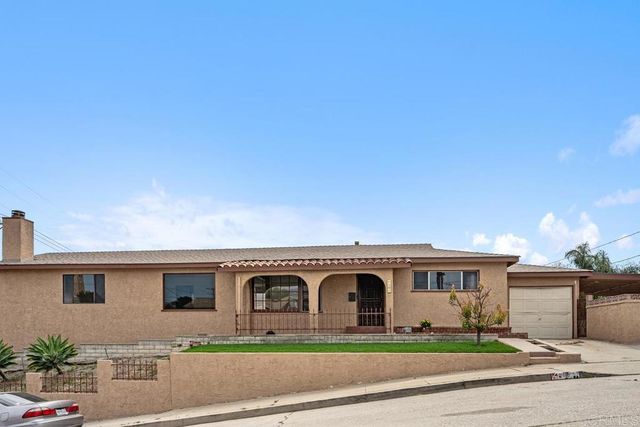 110 S Hanford Street, San Pedro, CA 90732