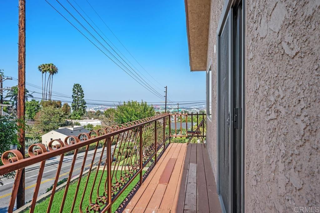 Image 15 of property listing at 110 S Hanford Street, San Pedro, CA 90732
