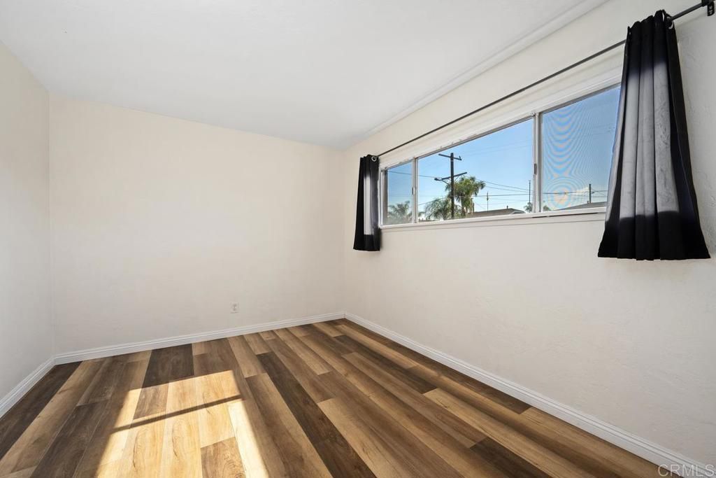 Image 17 of property listing at 110 S Hanford Street, San Pedro, CA 90732