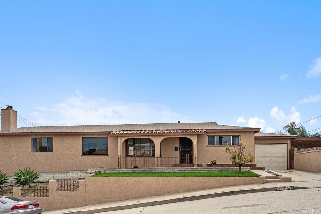 Image 2 of property listing at 110 S Hanford Street, San Pedro, CA 90732