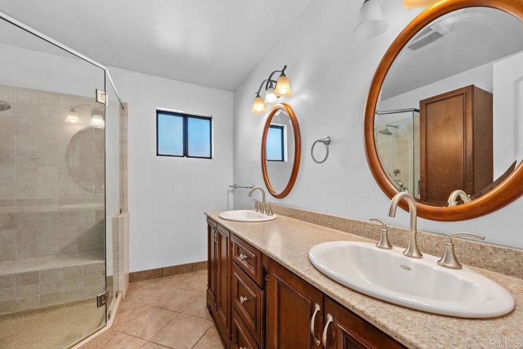 Image 31 of property listing at 110 S Hanford Street, San Pedro, CA 90732