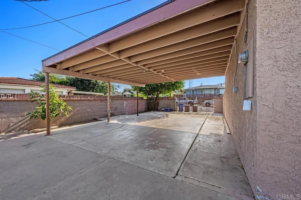 Image 37 of property listing at 110 S Hanford Street, San Pedro, CA 90732