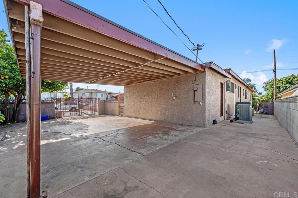 Image 38 of property listing at 110 S Hanford Street, San Pedro, CA 90732
