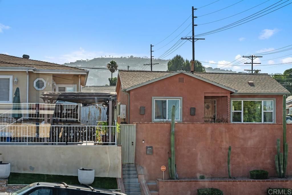 Image 44 of property listing at 110 S Hanford Street, San Pedro, CA 90732