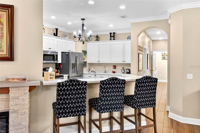 606 GRASSLANDS VILLAGE CIRCLE, Lakeland, FL 33803