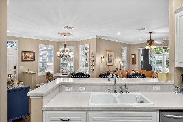 606 GRASSLANDS VILLAGE CIRCLE, Lakeland, FL 33803