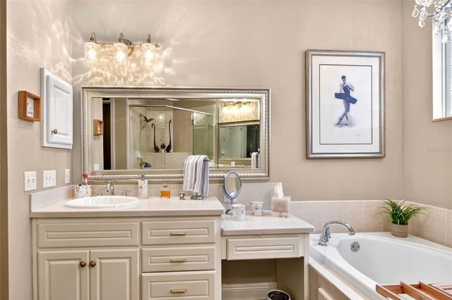 606 GRASSLANDS VILLAGE CIRCLE, Lakeland, FL 33803