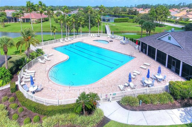 606 GRASSLANDS VILLAGE CIRCLE, Lakeland, FL 33803
