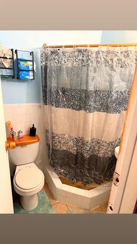 3650 NW 44th Avenue, Lauderdale Lakes, FL 33319