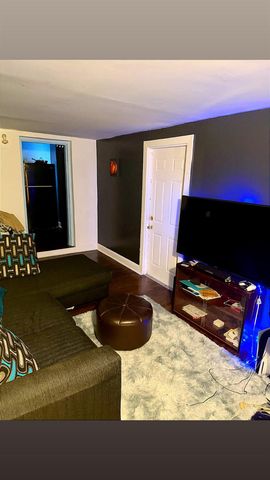 3650 NW 44th Avenue, Lauderdale Lakes, FL 33319