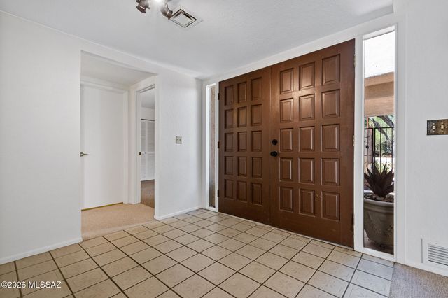 7568 N Palm Circle, Tucson, AZ 85704