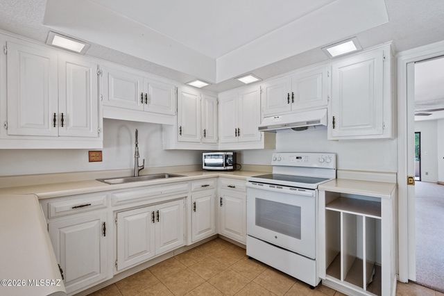 7568 N Palm Circle, Tucson, AZ 85704