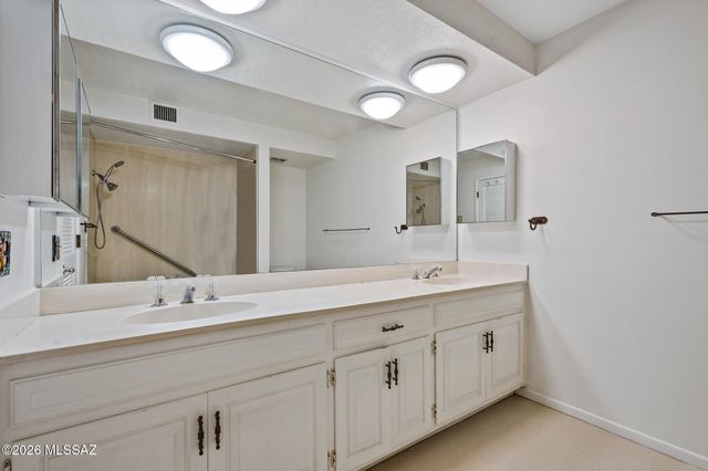 7568 N Palm Circle, Tucson, AZ 85704