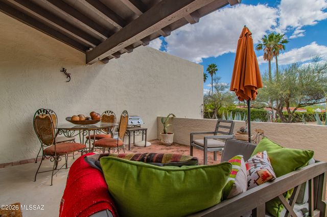 7568 N Palm Circle, Tucson, AZ 85704