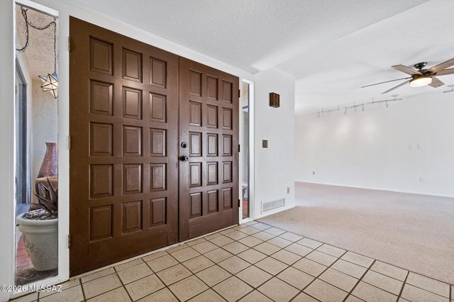 7568 N Palm Circle, Tucson, AZ 85704