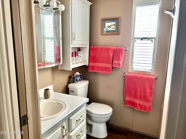 111 S GREENFIELD Road 811, Mesa, AZ 85206