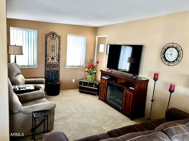 111 S GREENFIELD Road 811, Mesa, AZ 85206