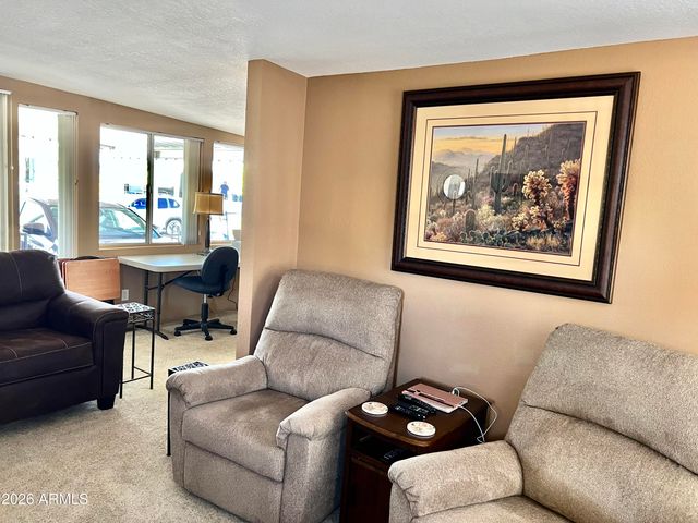 111 S GREENFIELD Road 811, Mesa, AZ 85206