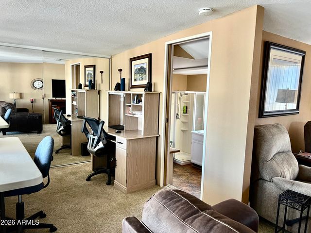 111 S GREENFIELD Road 811, Mesa, AZ 85206