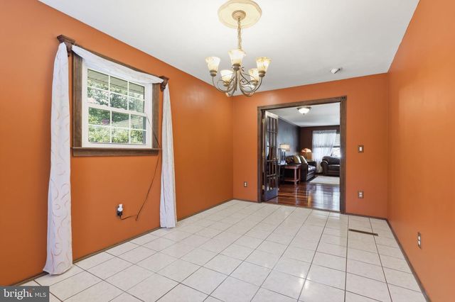 26 CENTURY WAY, Hamilton, NJ 08690