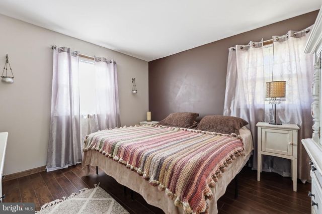 26 CENTURY WAY, Hamilton, NJ 08690