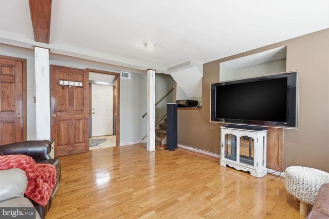 26 CENTURY WAY, Hamilton, NJ 08690