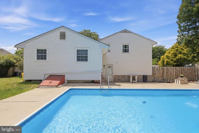 26 CENTURY WAY, Hamilton, NJ 08690