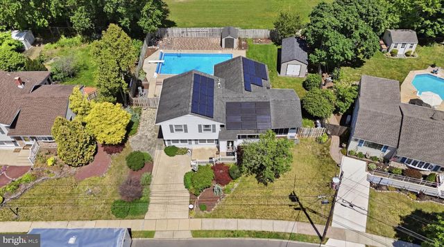 26 CENTURY WAY, Hamilton, NJ 08690