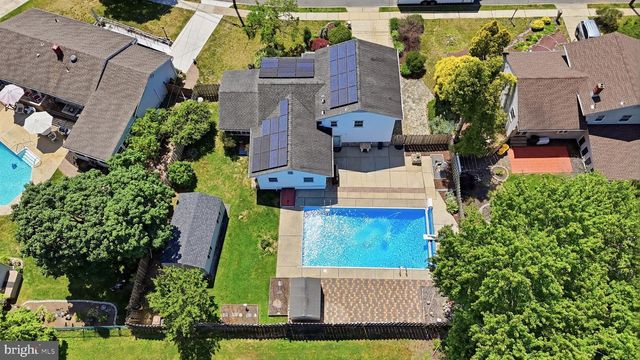 26 CENTURY WAY, Hamilton, NJ 08690