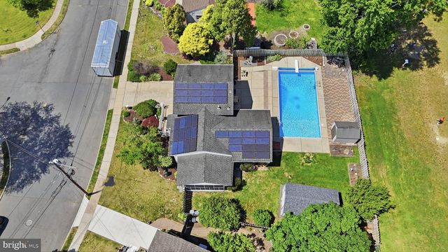 26 CENTURY WAY, Hamilton, NJ 08690
