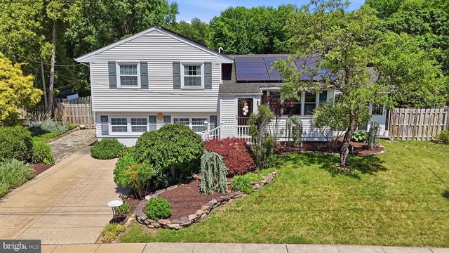 26 CENTURY WAY, Hamilton, NJ 08690