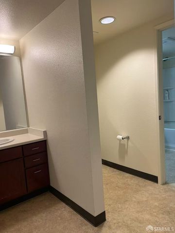 1780 Bancroft Avenue 354, San Francisco, CA 94124