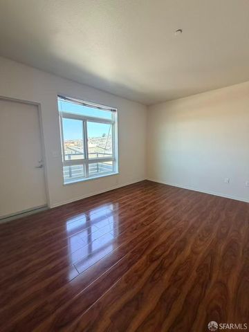 1780 Bancroft Avenue 354, San Francisco, CA 94124