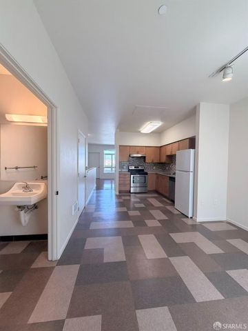 1780 Bancroft Avenue 354, San Francisco, CA 94124