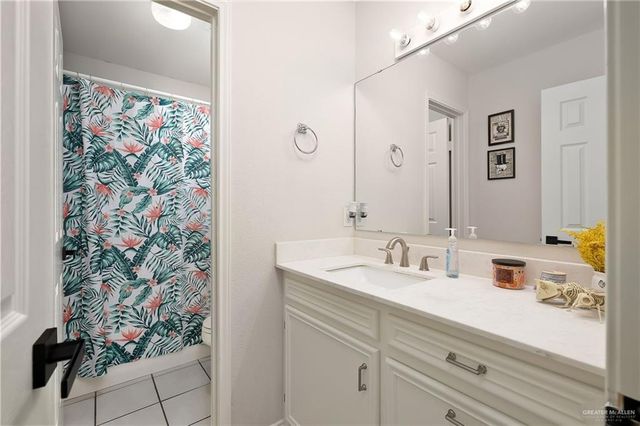 2300 Story Lane, Palmhurst, TX 78573