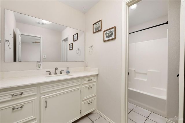 2300 Story Lane, Palmhurst, TX 78573