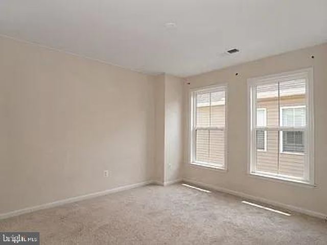 43385 RICKENBACKER SQ, Ashburn, VA 20147