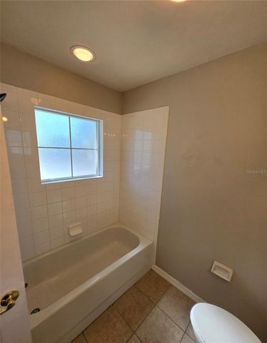 1571 NW 29TH ROAD 4, Gainesville, FL 32605