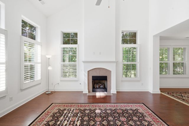 918 Silkwood Cir, Nashville, TN 37221