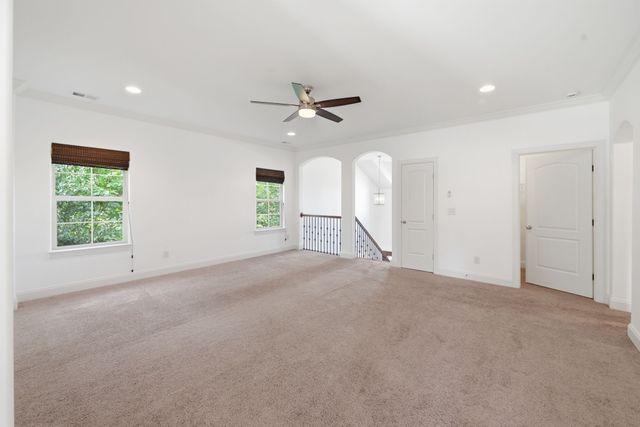 918 Silkwood Cir, Nashville, TN 37221