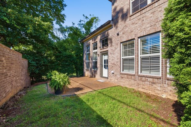 918 Silkwood Cir, Nashville, TN 37221